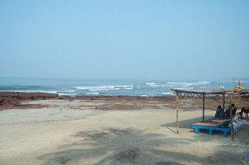 Sea View Resort Morjim Eksteriør billede