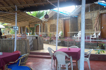 Sea View Resort Morjim Eksteriør billede