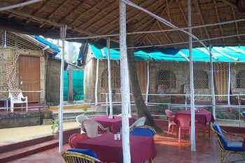 Sea View Resort Morjim Eksteriør billede